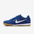 Nike Gato Men's Shoes. Nike LU